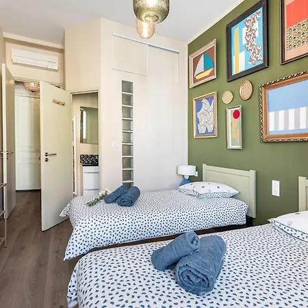Beautiful Bourgeois Near Palais And Beaches Cannes