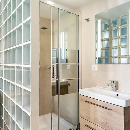 Apartment Beautiful Bourgeois Near Palais And Beaches
